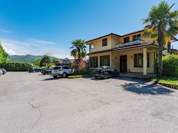 negozio in affitto ad Almenno San Bartolomeo