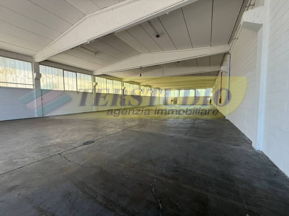 capannone in affitto ad Almenno San Bartolomeo