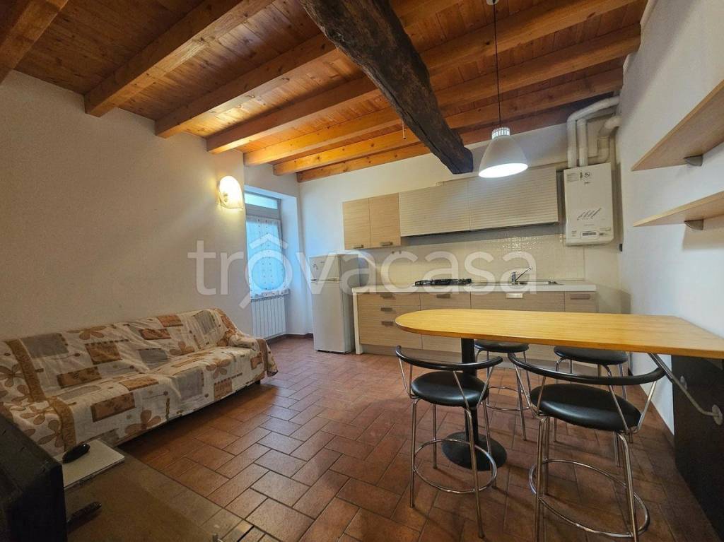 appartamento in affitto ad Almenno San Bartolomeo