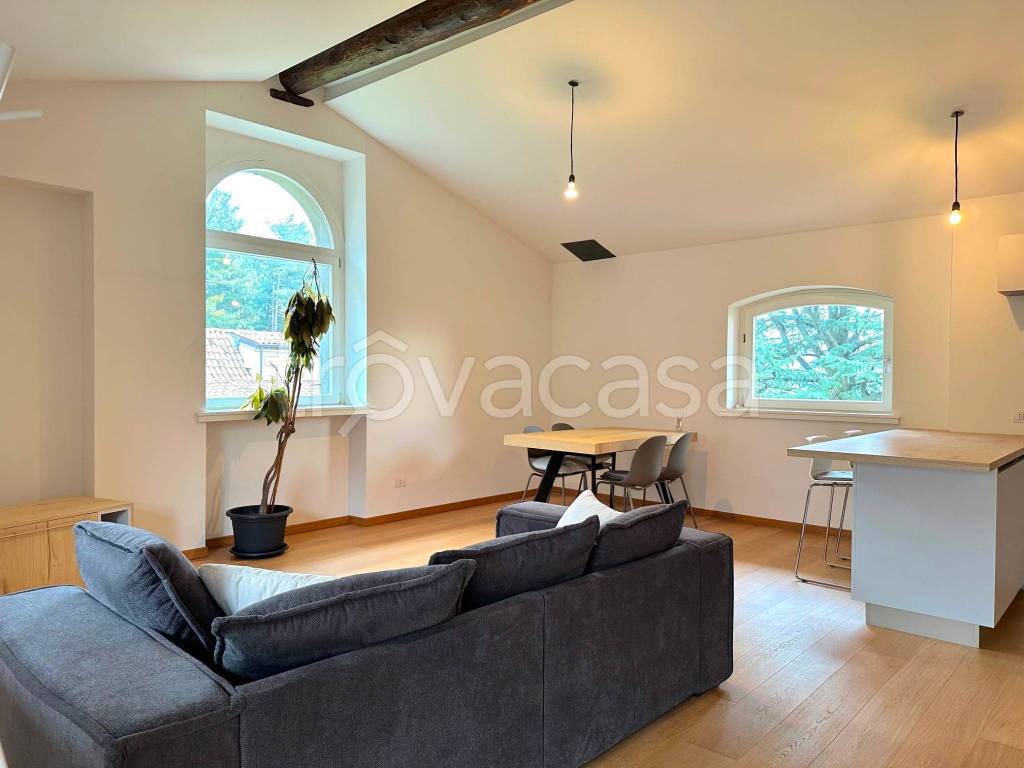 appartamento in affitto ad Alzano Lombardo