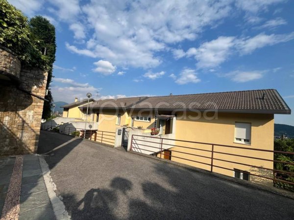 appartamento in affitto ad Alzano Lombardo