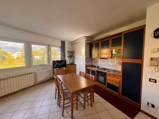 appartamento in affitto ad Alzano Lombardo