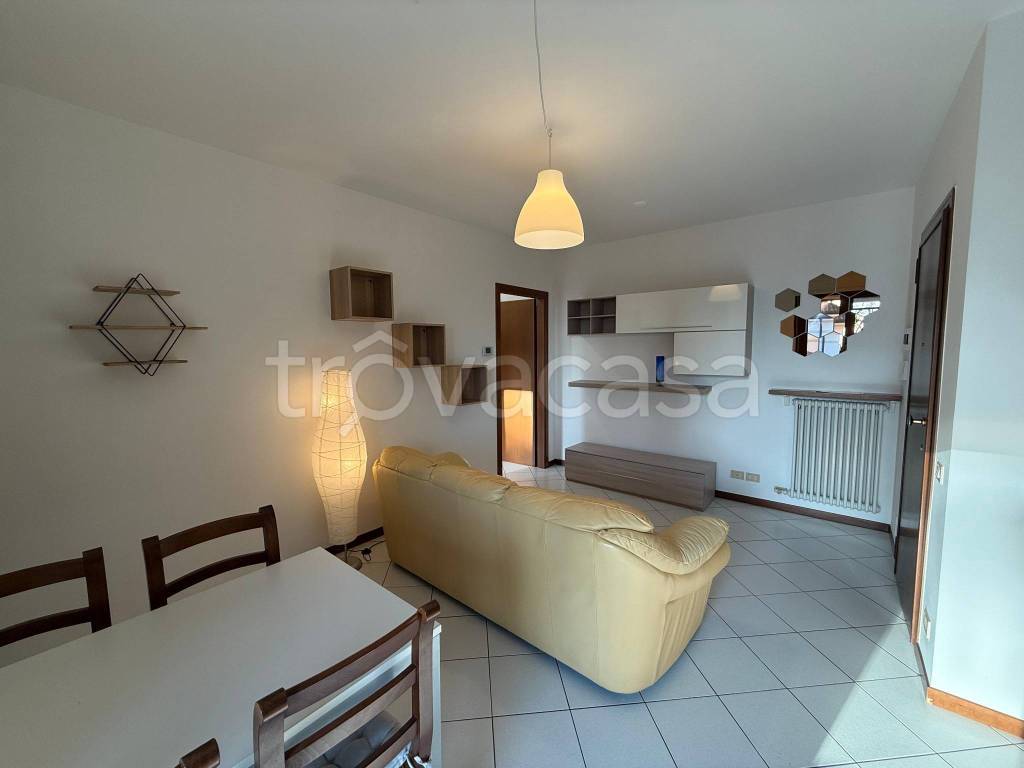 appartamento in affitto ad Alzano Lombardo