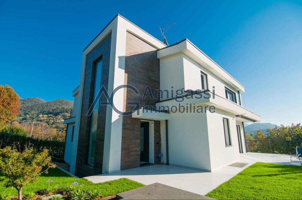 casa indipendente in affitto ad Alzano Lombardo