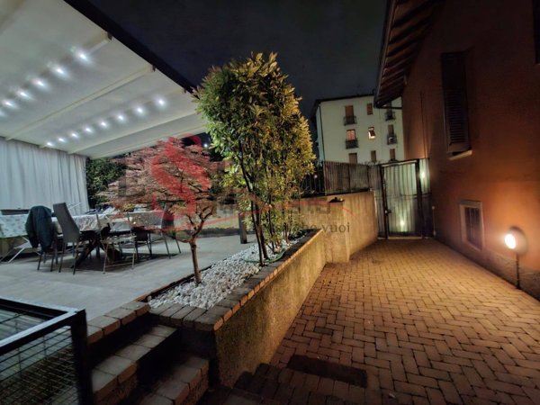 appartamento in affitto ad Alzano Lombardo