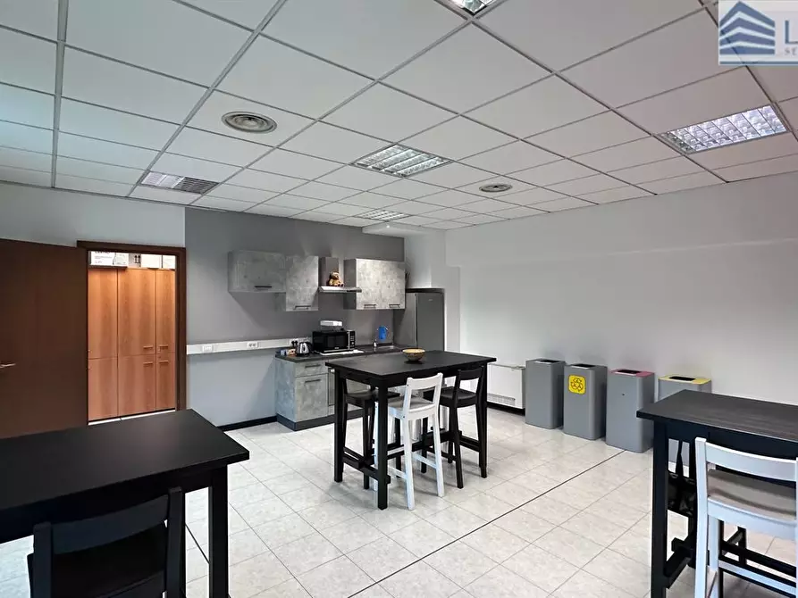 ufficio in affitto ad Ambivere