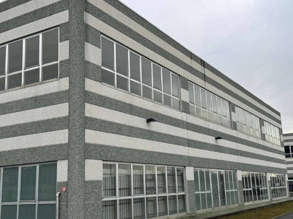 locale commerciale in affitto ad Arcene