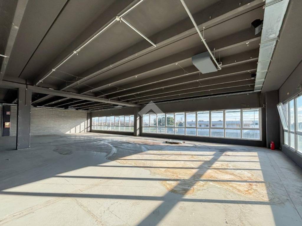 locale commerciale in affitto ad Arcene