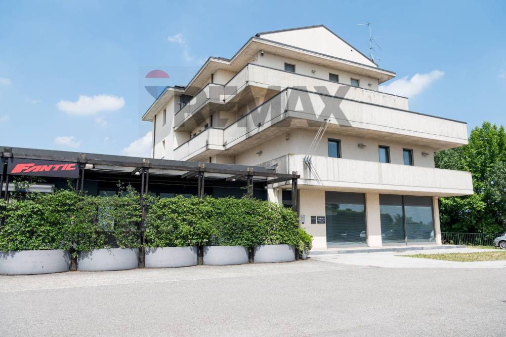 ufficio in affitto ad Arcene