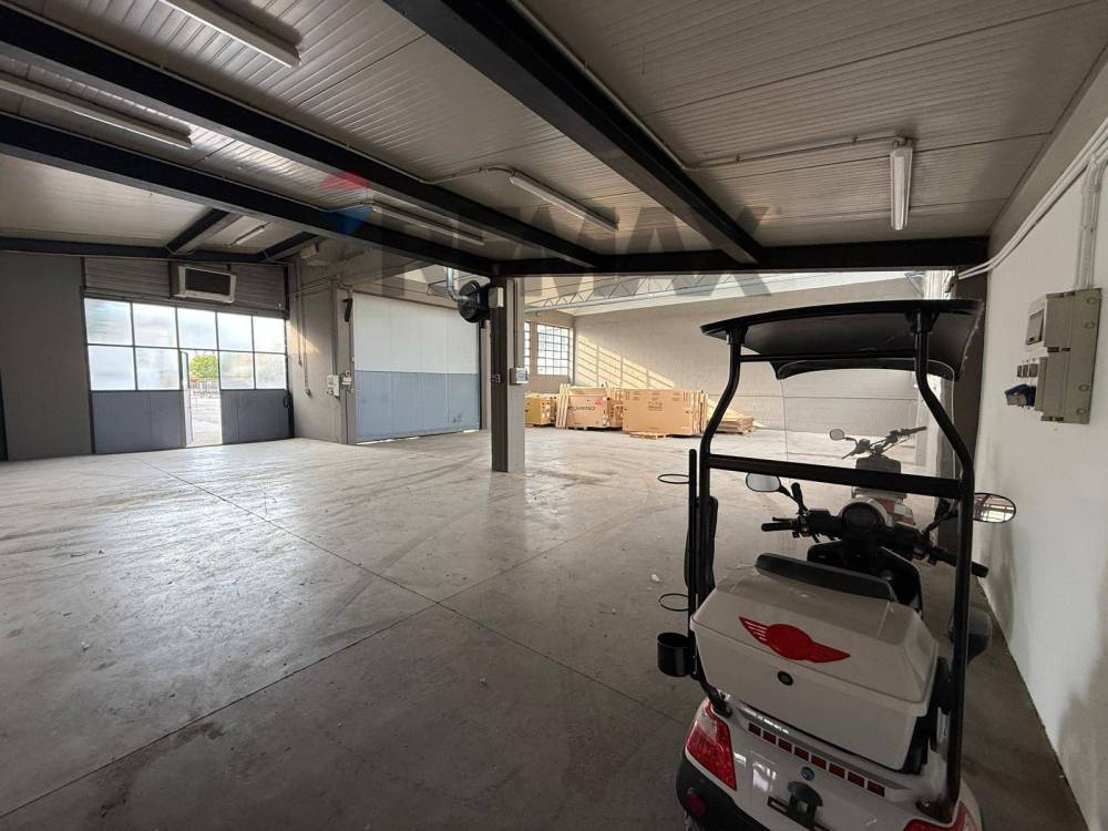 locale commerciale in affitto ad Arcene