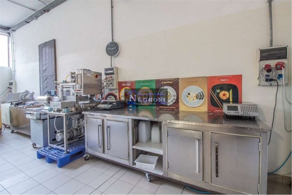 negozio in affitto ad Ardesio in zona Valle