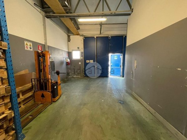 ufficio in affitto ad Azzano San Paolo