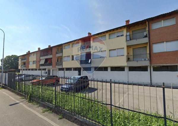 appartamento in affitto ad Azzano San Paolo