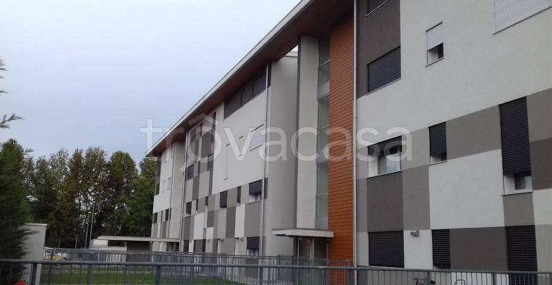 appartamento in affitto ad Azzano San Paolo