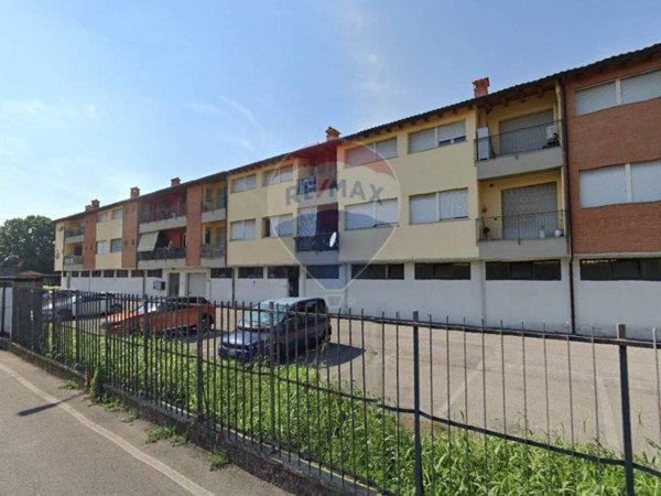 appartamento in affitto ad Azzano San Paolo