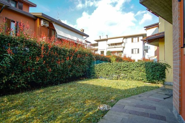 appartamento in affitto ad Azzano San Paolo