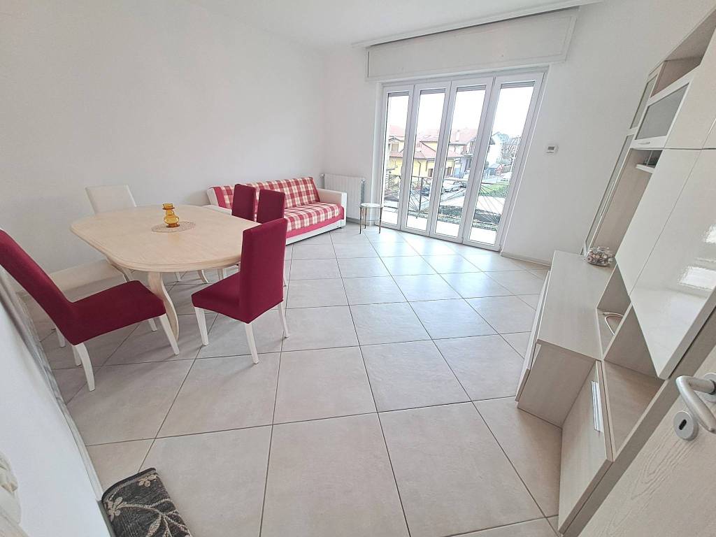 appartamento in affitto ad Azzano San Paolo