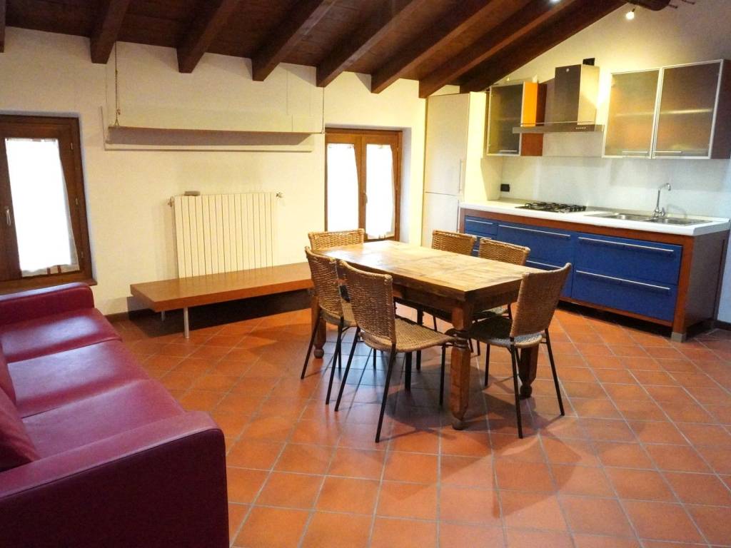 appartamento in affitto ad Azzano San Paolo