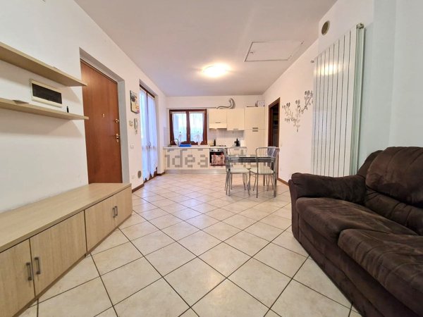 appartamento in affitto ad Azzano San Paolo