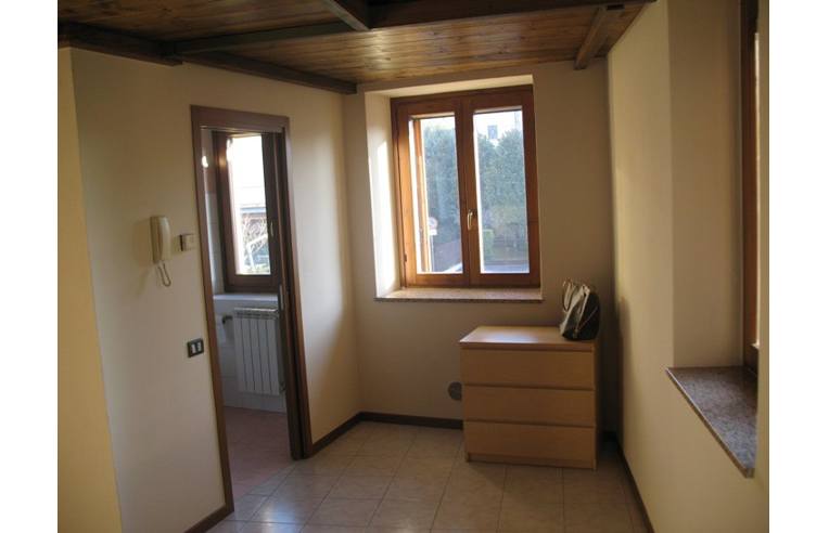appartamento in affitto ad Azzano San Paolo
