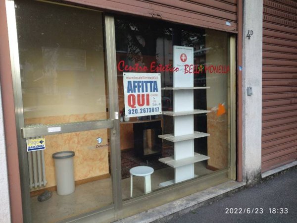 locale commerciale in affitto a Bergamo in zona Colognola