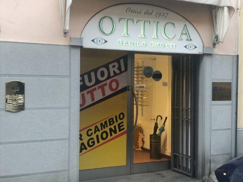 negozio in affitto a Bergamo in zona Borgo Palazzo