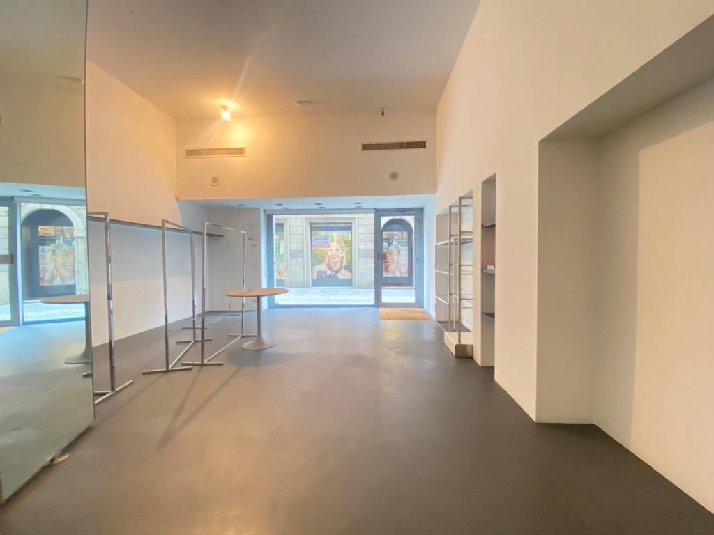 negozio in affitto a Bergamo in zona Borgo Palazzo