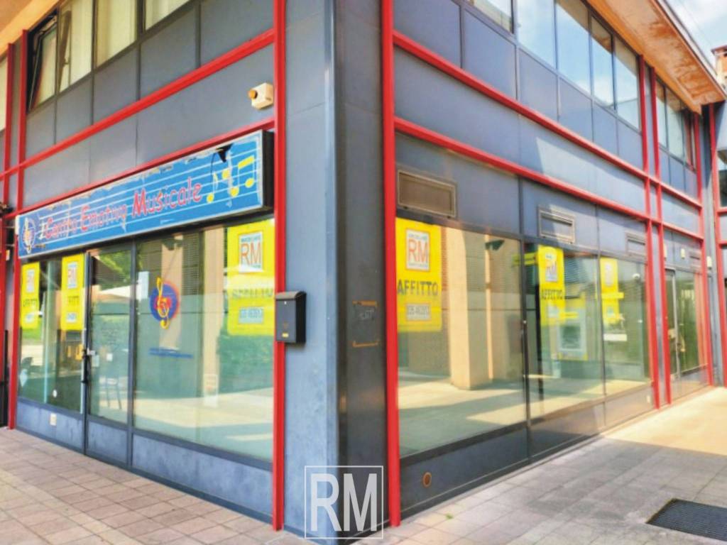 negozio in affitto a Bergamo in zona Longuelo
