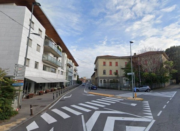 negozio in affitto a Bergamo in zona Borgo Palazzo