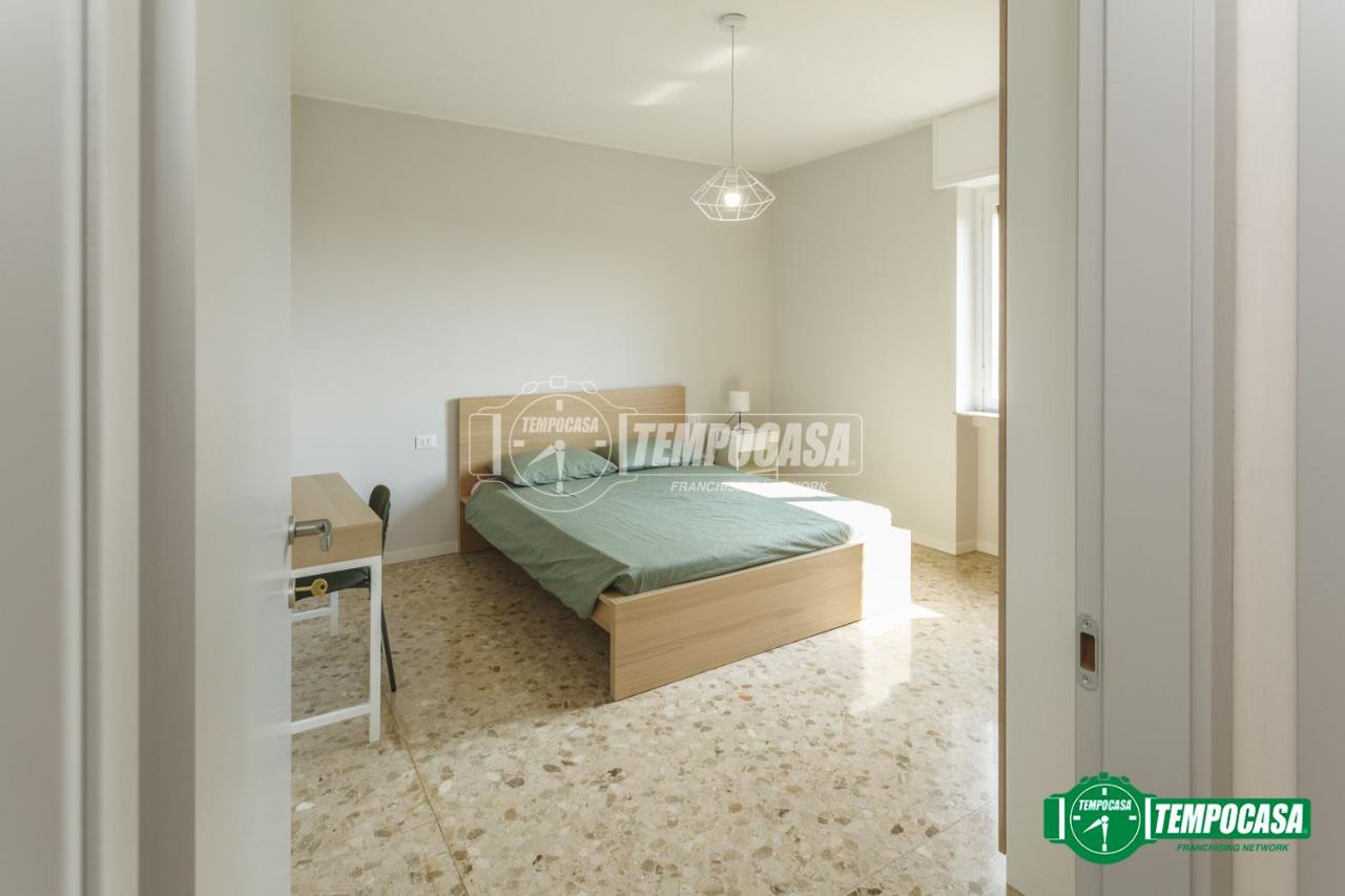negozio in affitto a Bergamo in zona Borgo Pignolo
