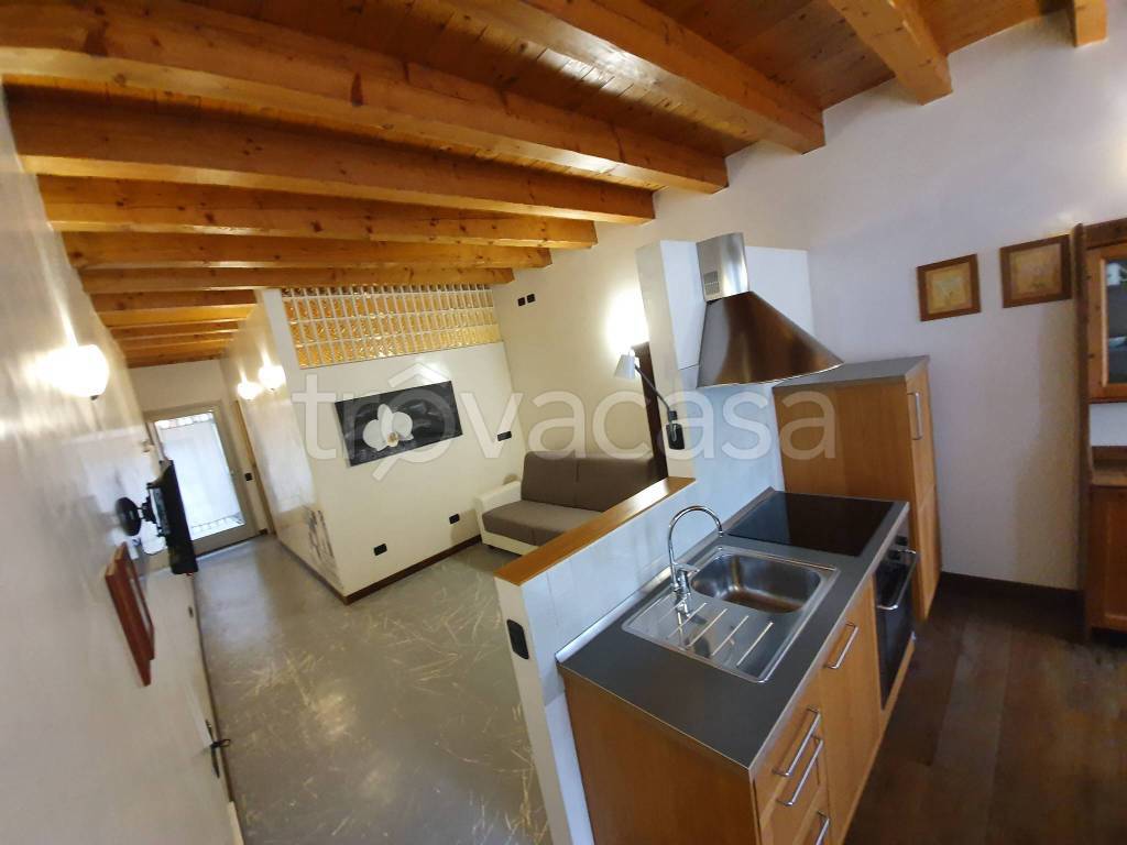 appartamento in affitto a Bergamo in zona Borgo Pignolo