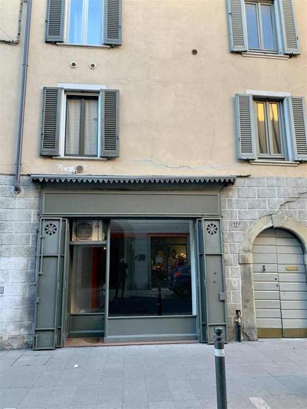 negozio in affitto a Bergamo in zona Bergamo Centro