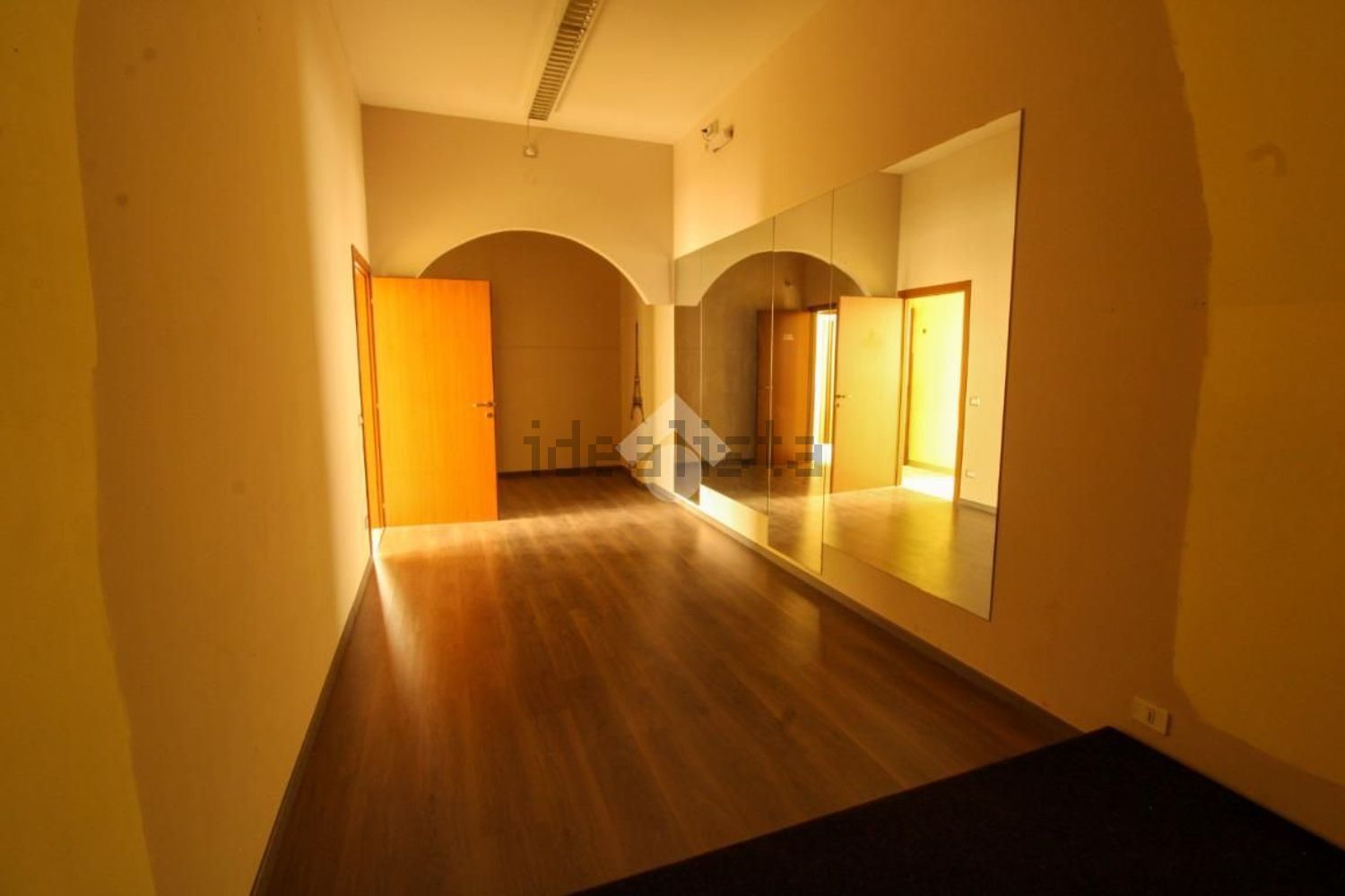 negozio in affitto a Bergamo in zona Longuelo