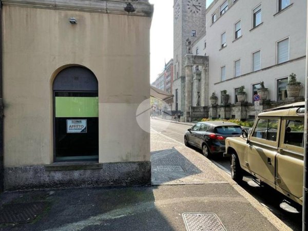 negozio in affitto a Bergamo in zona Borgo Palazzo