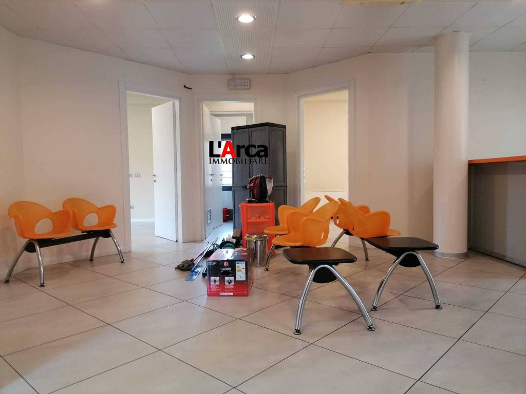 ufficio in affitto a Bergamo in zona Valtesse/Valverde