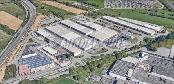 negozio in affitto a Bergamo in zona Campagnola