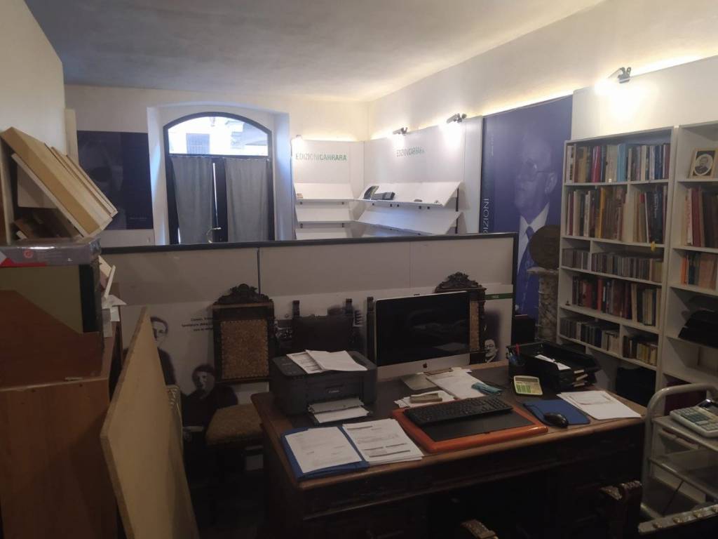 negozio in affitto a Bergamo in zona Borgo Palazzo
