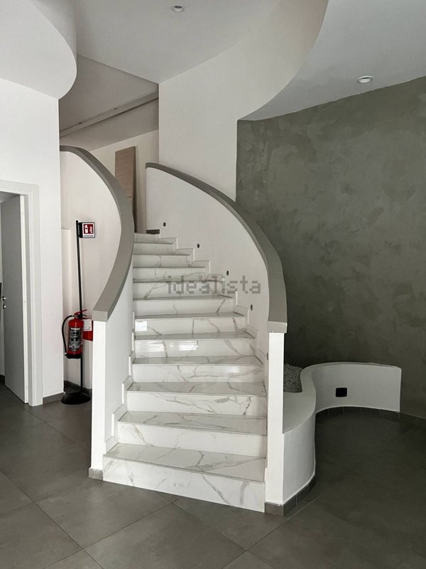 locale commerciale in affitto a Bergamo