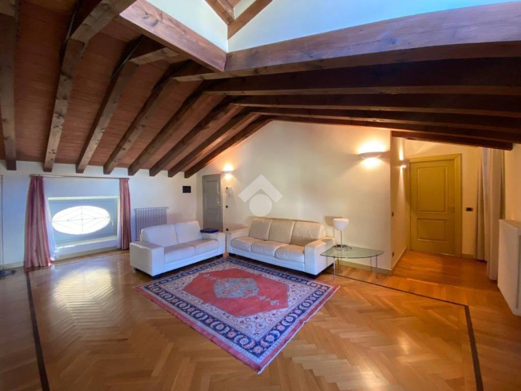 appartamento in affitto a Bergamo in zona Bergamo Centro