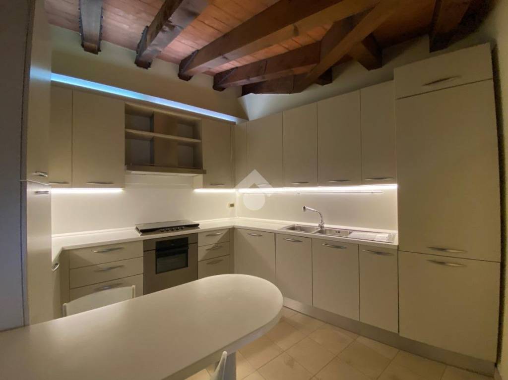 appartamento in affitto a Bergamo in zona Città Alta