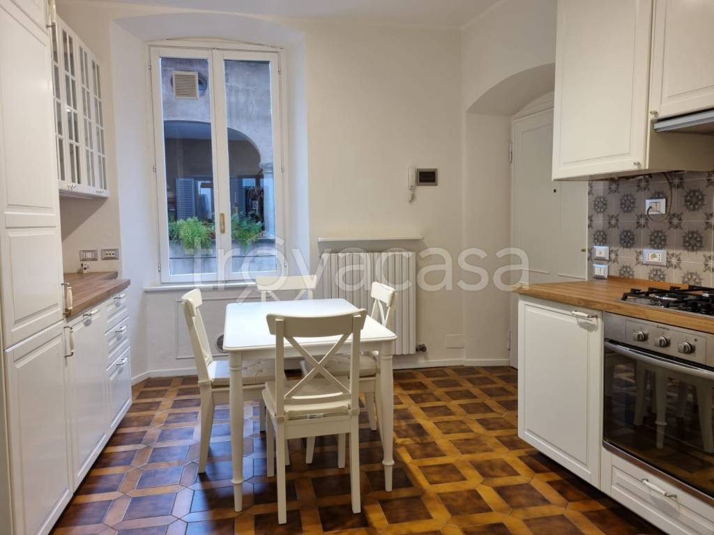 appartamento in affitto a Bergamo in zona Borgo Pignolo