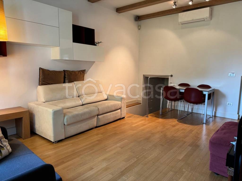 bivano in affitto a Bergamo in zona Bergamo Centro