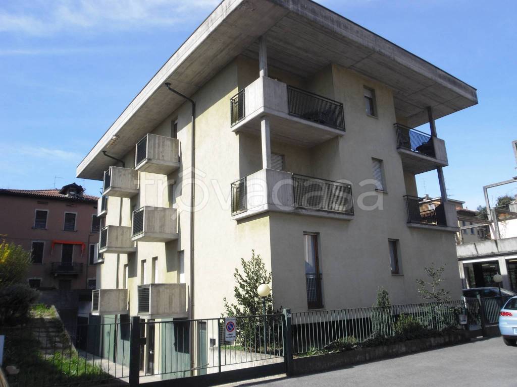 appartamento in affitto a Bergamo in zona Borgo Santa Caterina