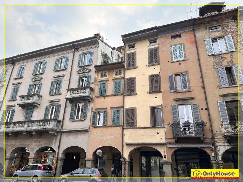 appartamento in affitto a Bergamo in zona Bergamo Centro