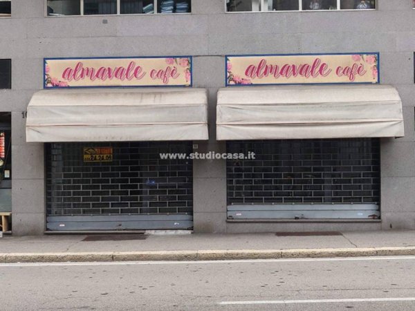 negozio in affitto a Bergamo in zona Borgo Palazzo