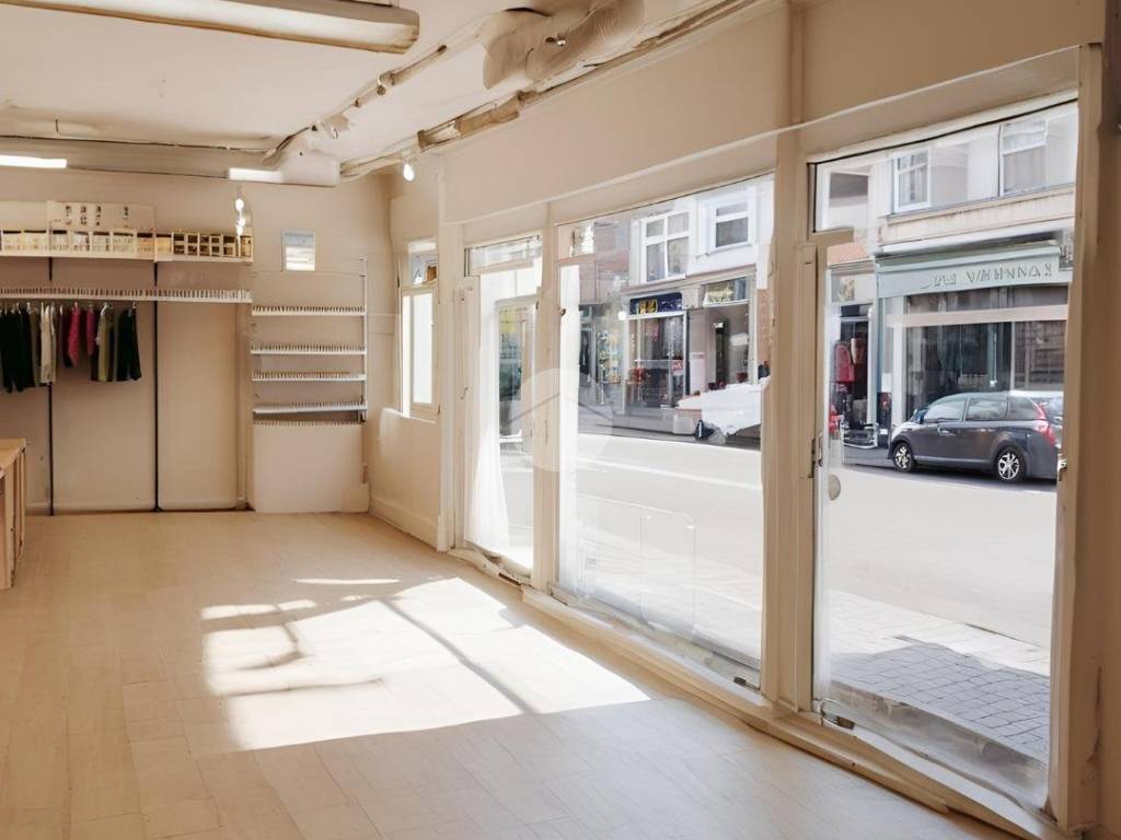 negozio in affitto a Bergamo in zona Borgo Palazzo