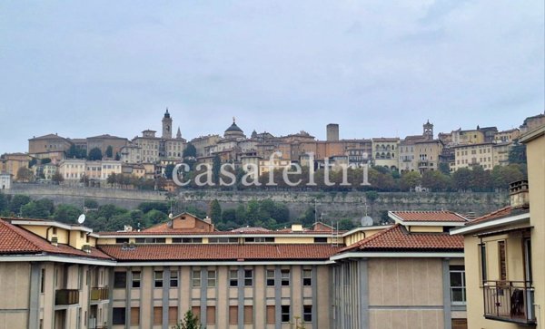 appartamento in affitto a Bergamo in zona Città Alta
