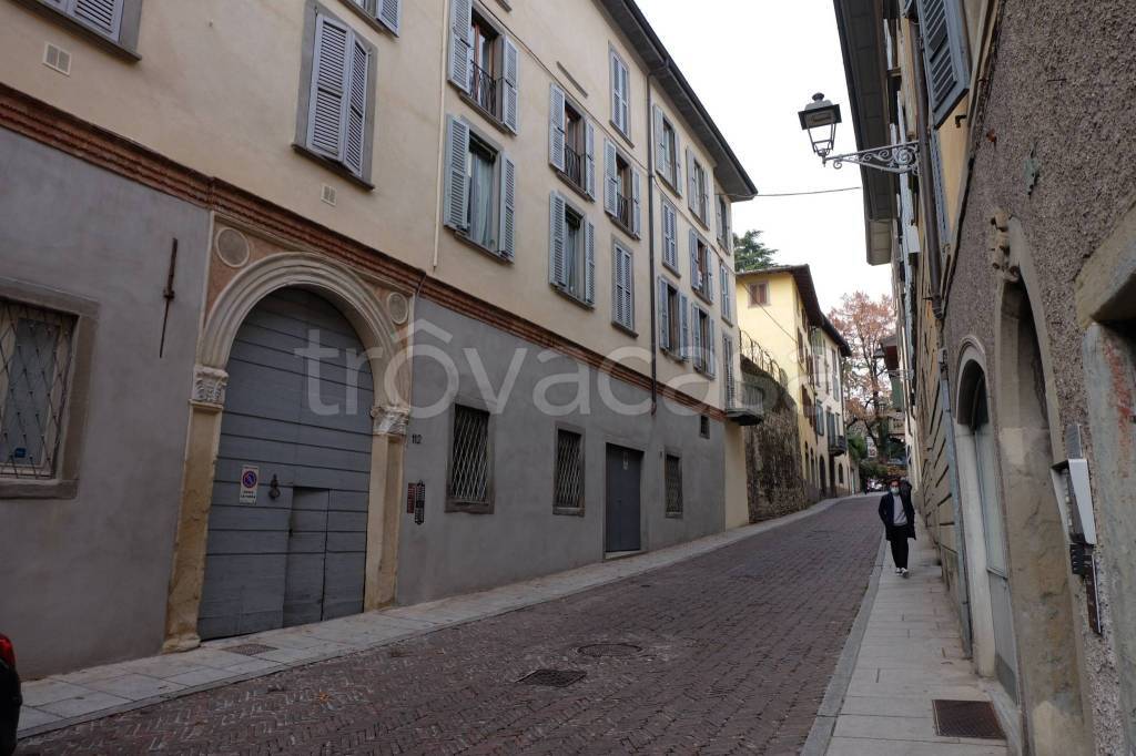 appartamento in affitto a Bergamo in zona Borgo Pignolo