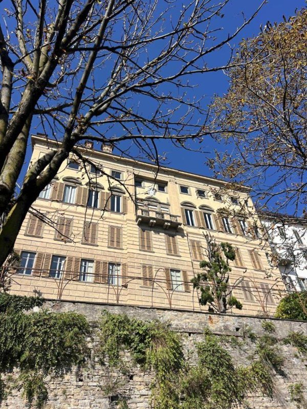 appartamento in affitto a Bergamo in zona Città Alta