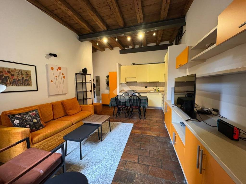 appartamento in affitto a Bergamo in zona Borgo Santa Caterina